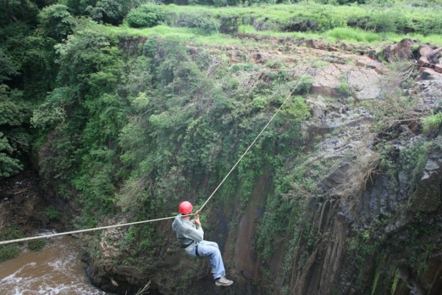 Volando sobre el rio